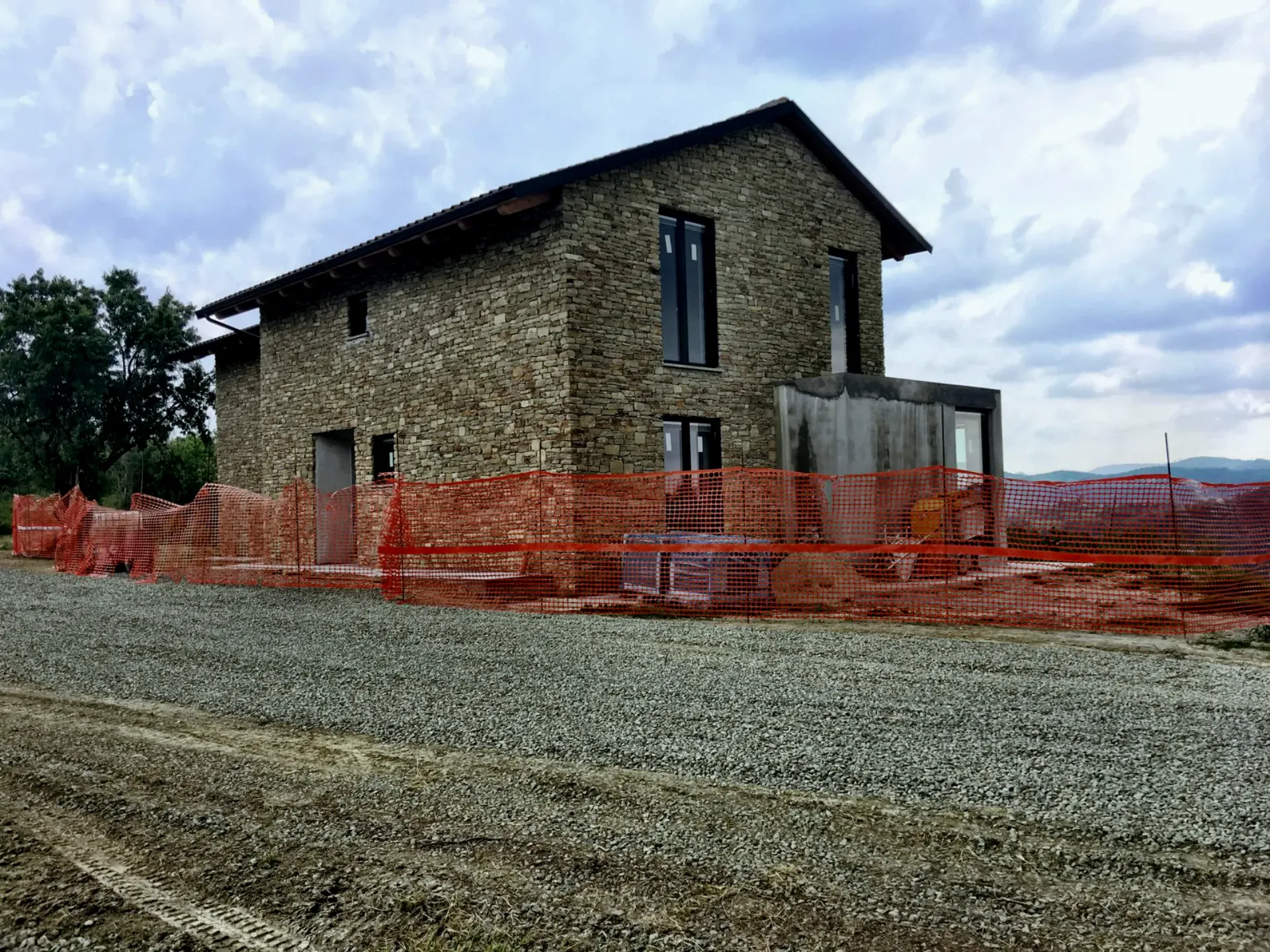 The facade takes shape